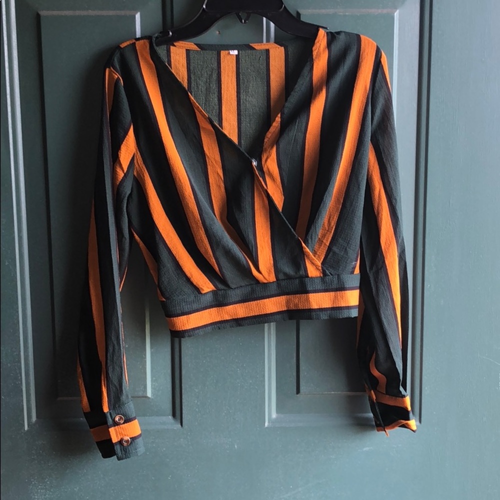 Cropped blouse